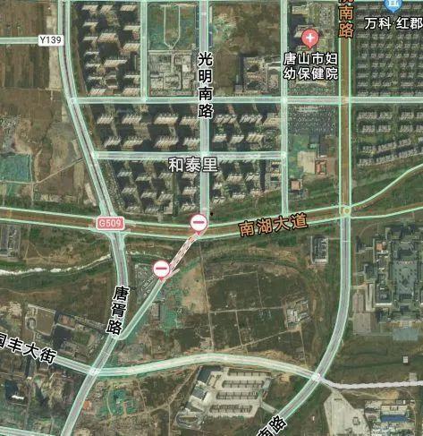 唐山最新路口新闻头条,多车连环相撞！