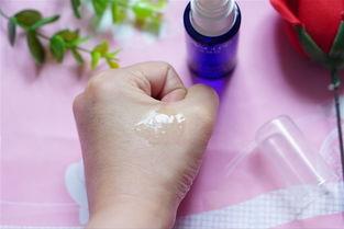 女神头条露两点,意外露两点，网友热议不断！