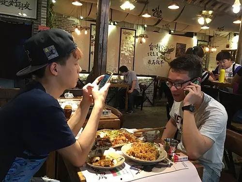 网红小酒馆平价店,平价中的品质生活新选择