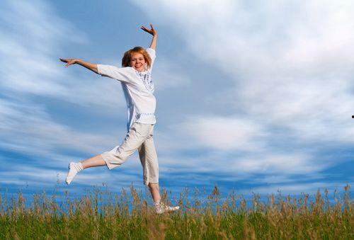 情侣见面吃瓜运动,吃瓜、运动两不误