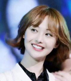 三七分发型的女明星,揭秘时尚女星的秘密武器