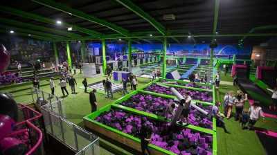 陕西网红蹦床加盟店,打造潮流运动新地标