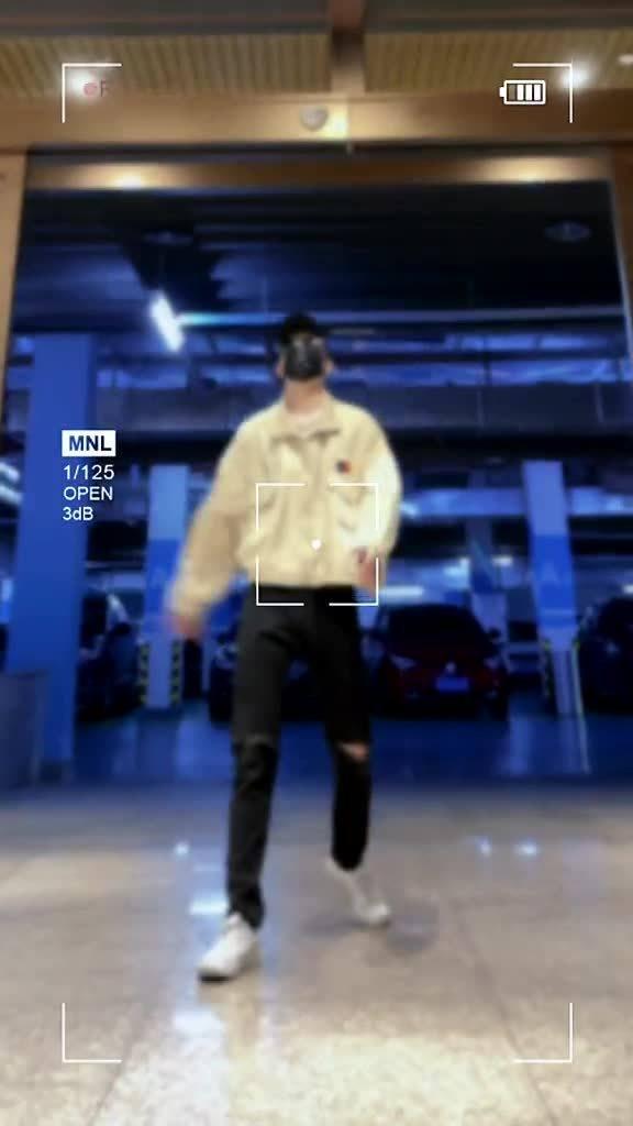 扭胯男明星,盘点那些舞动魅力的男明星