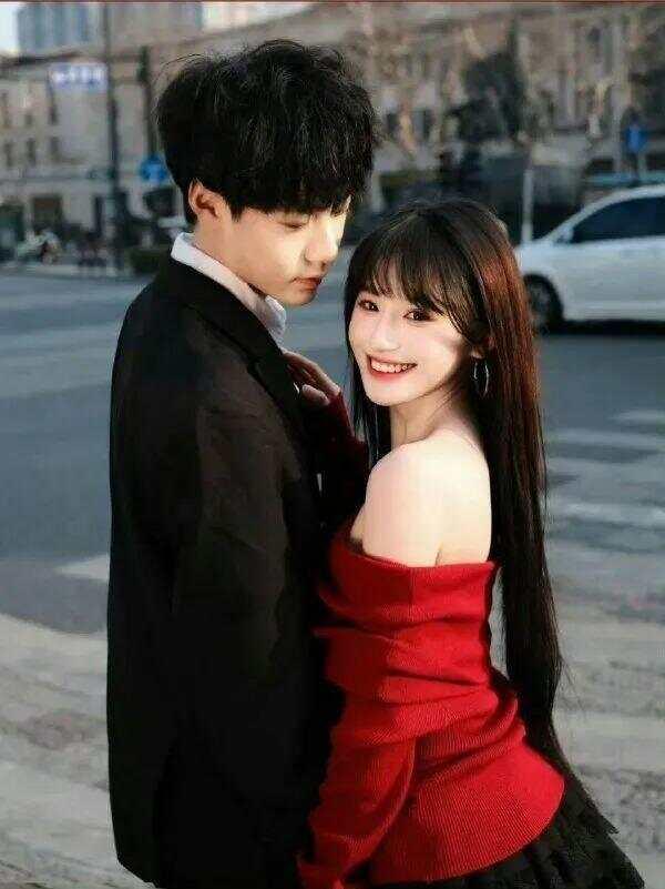 网红校园情侣,网红情侣的浪漫日常揭秘