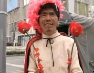 乞丐网红舞,街头艺术与网络文化的完美融合