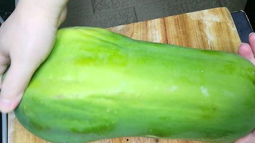 奶奶吃羊角瓜,温馨回忆中的家常美味